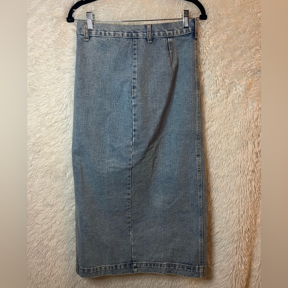 SHEIN Denim Mid Length Skirt with Slit - Picture 2 of 2
